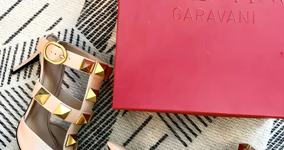 How to Source Luxury Goods for Online Resale: A Comprehensive Guide