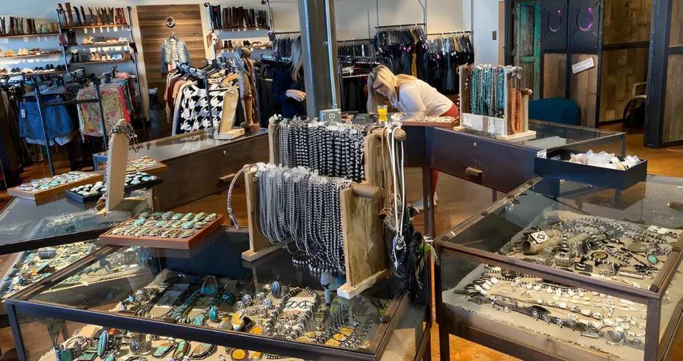 The Ultimate Guide to Resale Shopping: Do’s and Don’ts