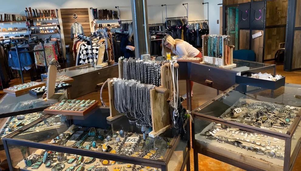 The Ultimate Guide to Resale Shopping: Do’s and Don’ts
