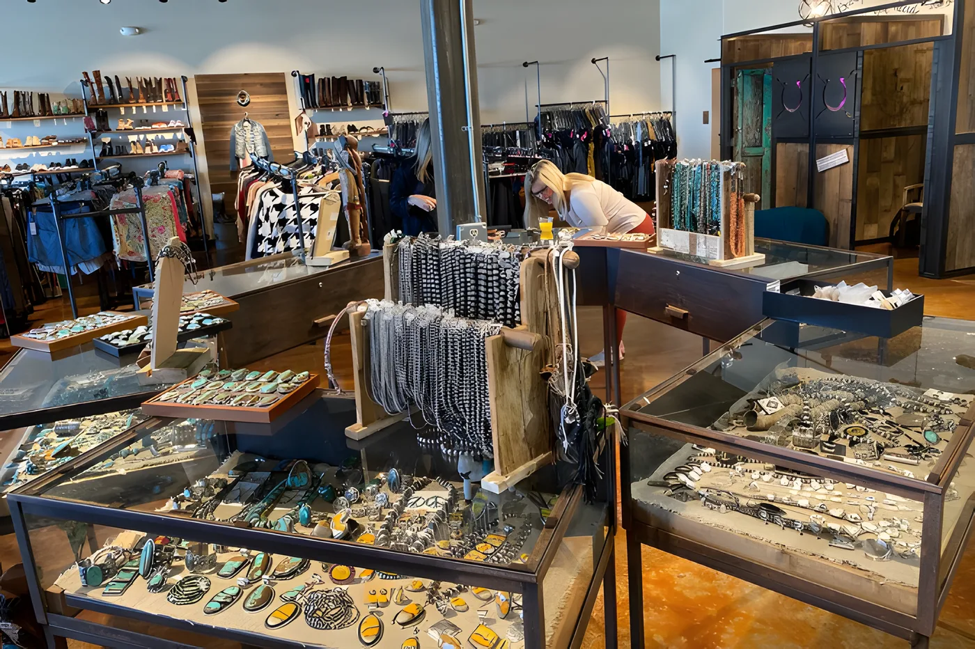 The Ultimate Guide to Resale Shopping: Do’s and Don’ts