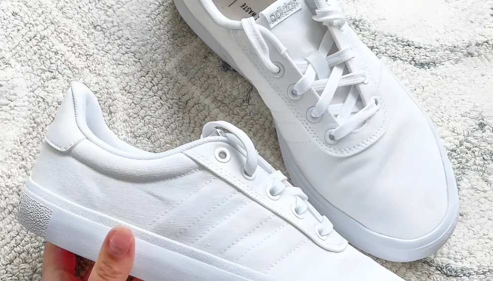 The Ultimate Guide to the Best White Sneakers for Women in [This Year]