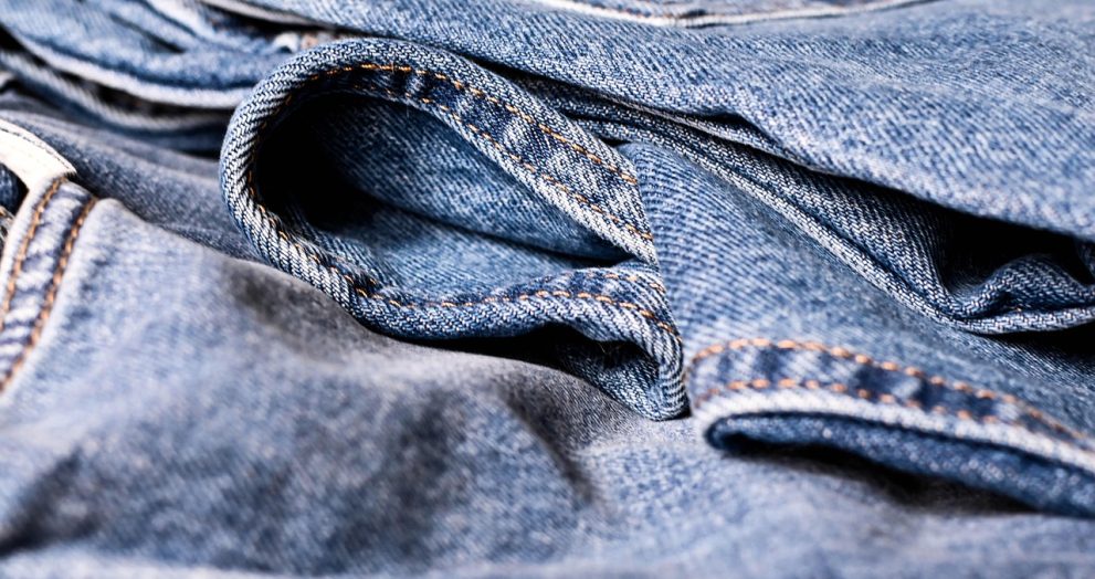 10 Small Sustainable Fashion Habits That Make a Big Difference