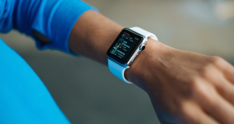 How Wearable Tech Can Simplify Your Daily Outfit Decisions: Beginner's Guide