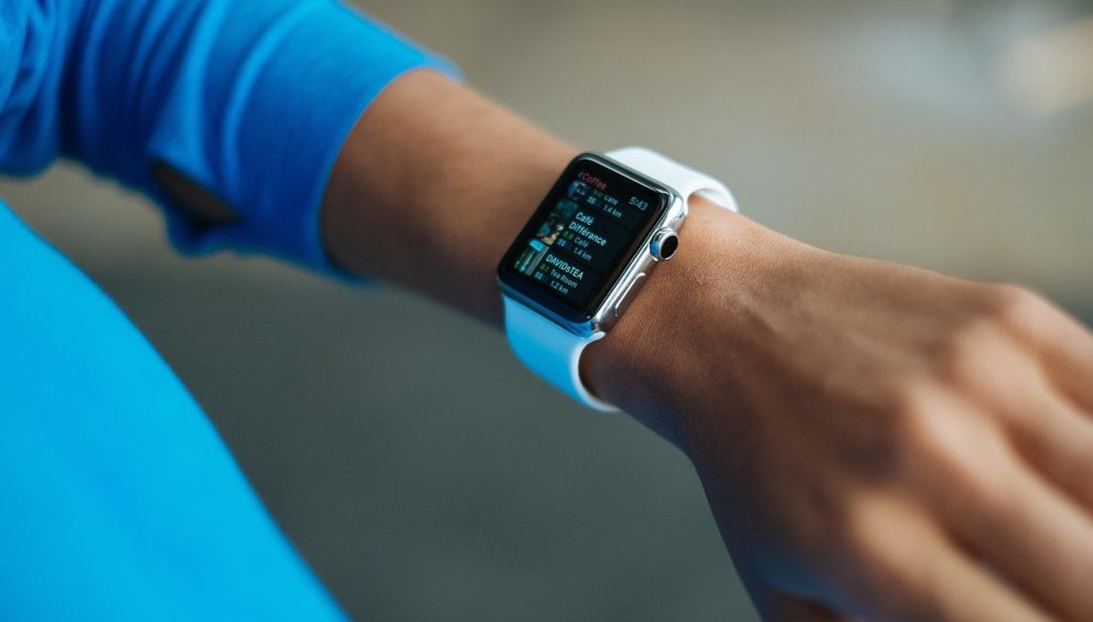 How Wearable Tech Can Simplify Your Daily Outfit Decisions: Beginner's Guide