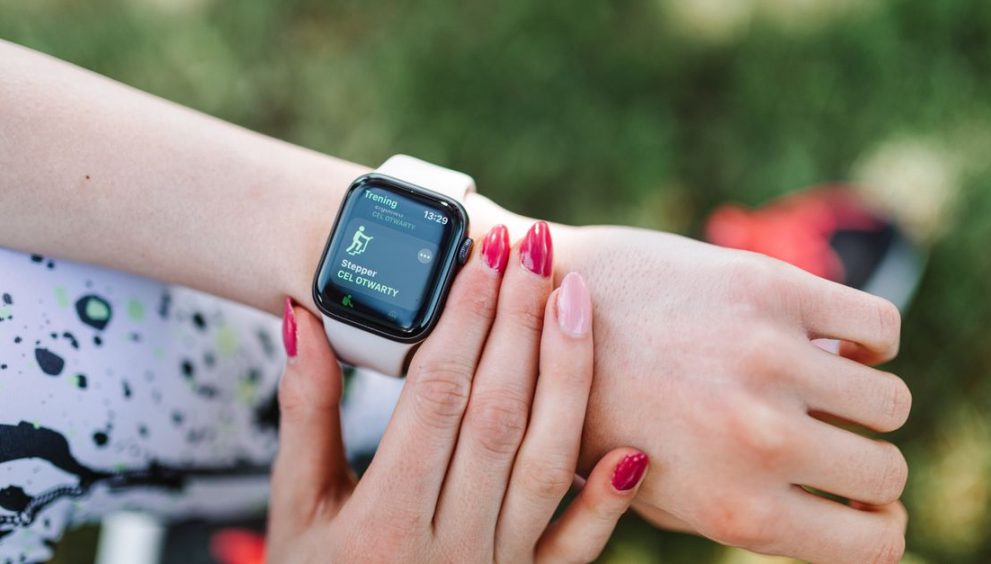 Smart Rings 101: What They Track and How They Fit Into Your Style